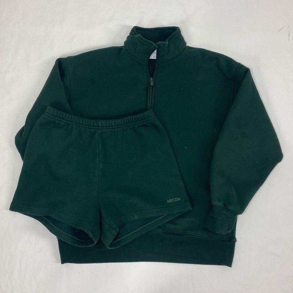 Aritzia Sweatfleece Cozy Fleece Green Zip Up Shorts Set Scarab